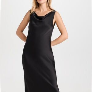 Black Sleeveless Gown